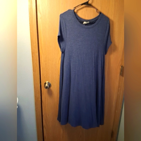 Artisan Ny Dresses & Skirts - Artisan Ny Navy Blue T-Shirt